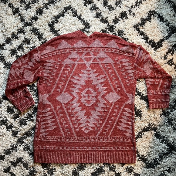 Bobeau Cardigan, Large, like new. Red Aztec/Southwestern print. Soft and cozy! - Picture 9 of 12
